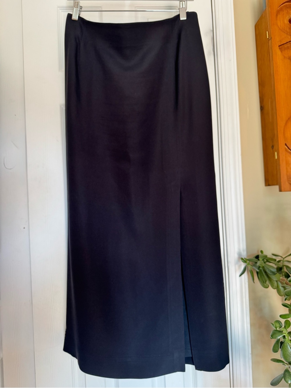 Dana Buchman 100% Silk Evening Column Skirt – Knee Slit – Black – Lined – 16W